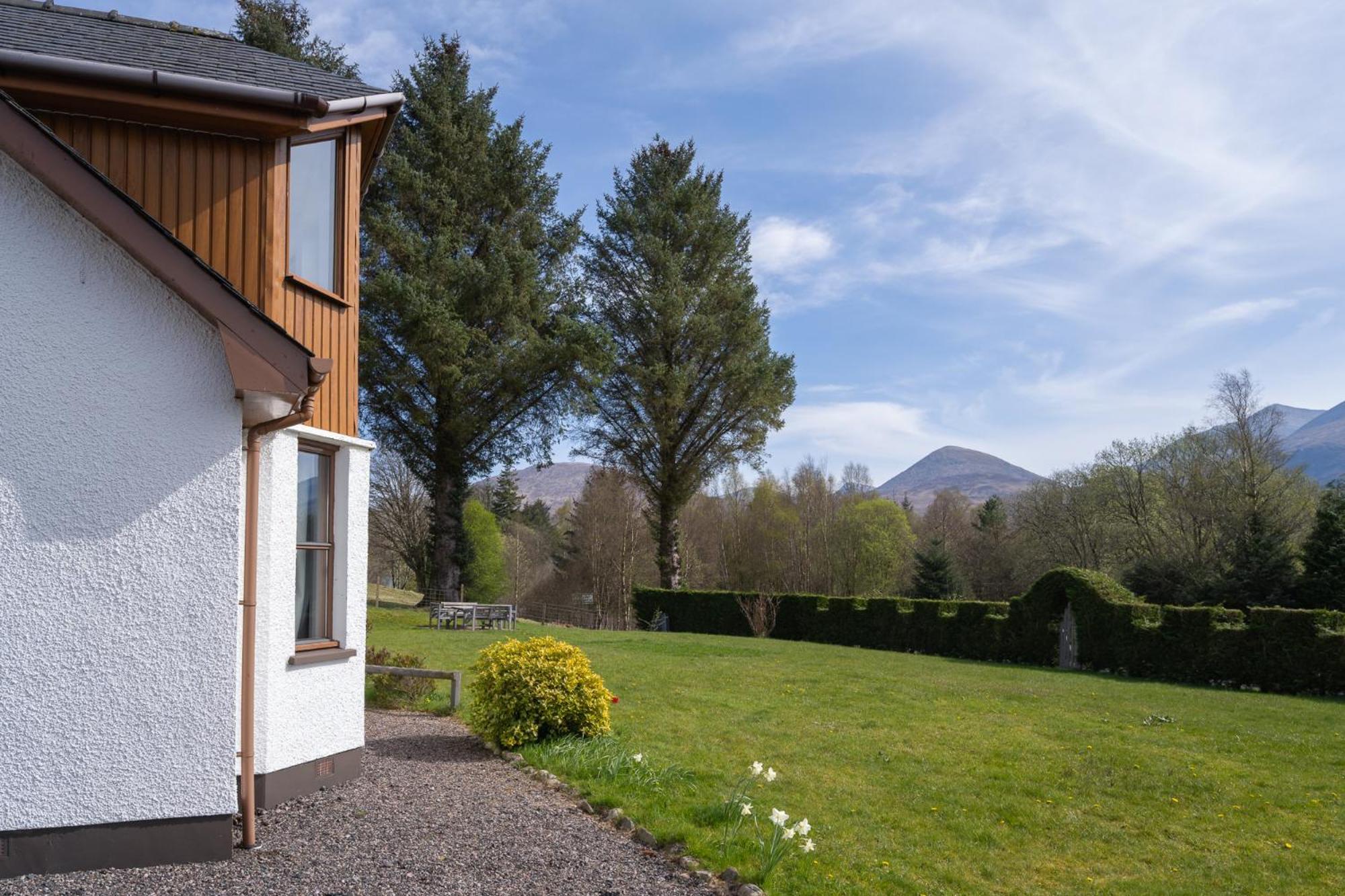 Mizpah Bed & Breakfast Near Ben Nevis Highlands 罗伊桥 外观 照片