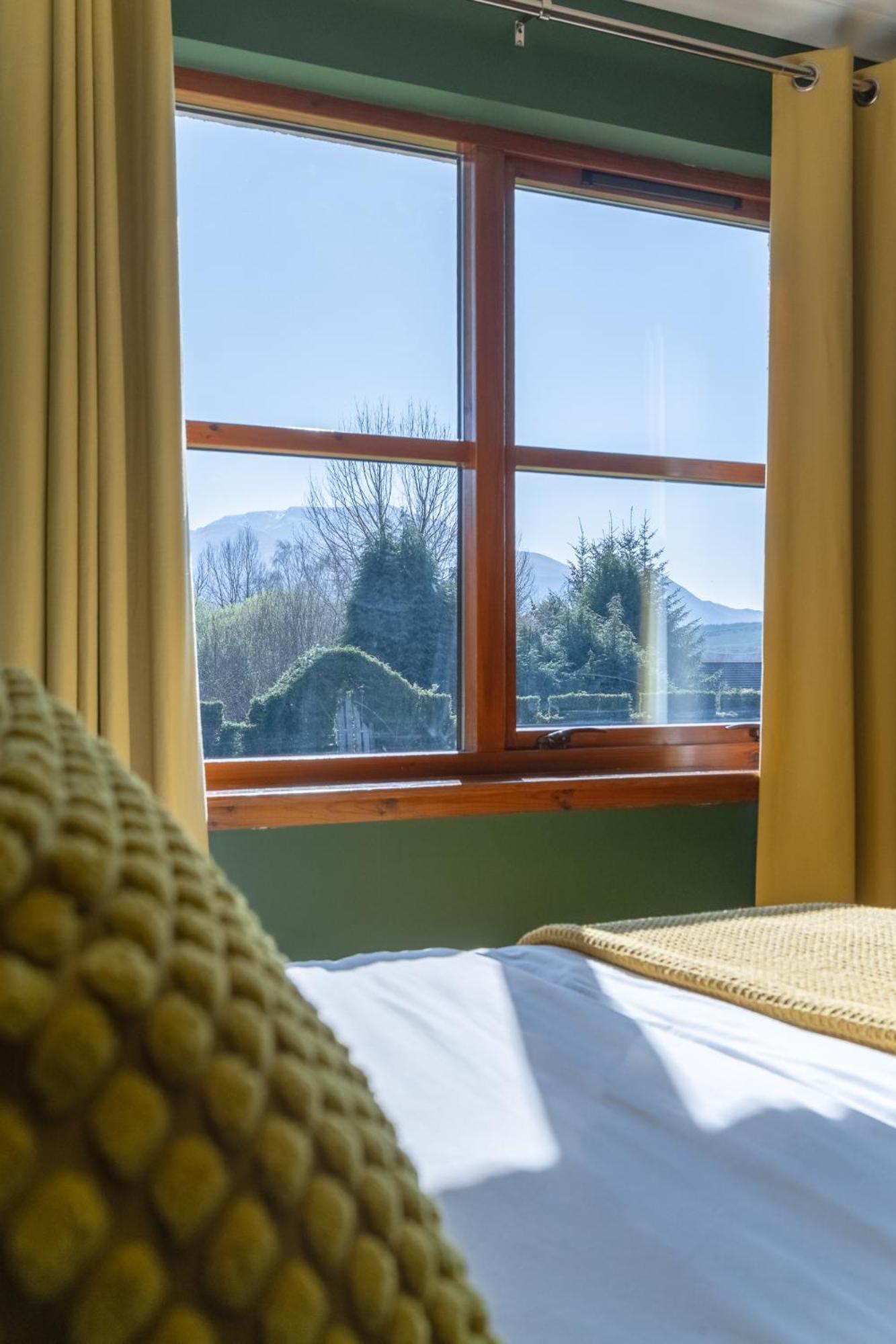 Mizpah Bed & Breakfast Near Ben Nevis Highlands 罗伊桥 外观 照片